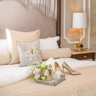 County arms bridal suite by julia dunin photography cms-county-arms-hotel
