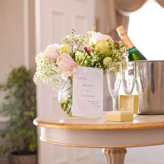 County arms bridal suite by julia dunin photography cms-county-arms-hotel