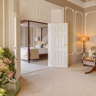 County arms bridal suite by julia dunin photography cms-county-arms-hotel