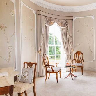 County arms bridal suite by julia dunin photography cms-county-arms-hotel