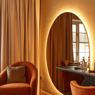 Deluxe King Mirror
