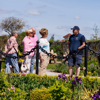 Midweek Activity_Garden Tour Midweek Activity_Garden Tour