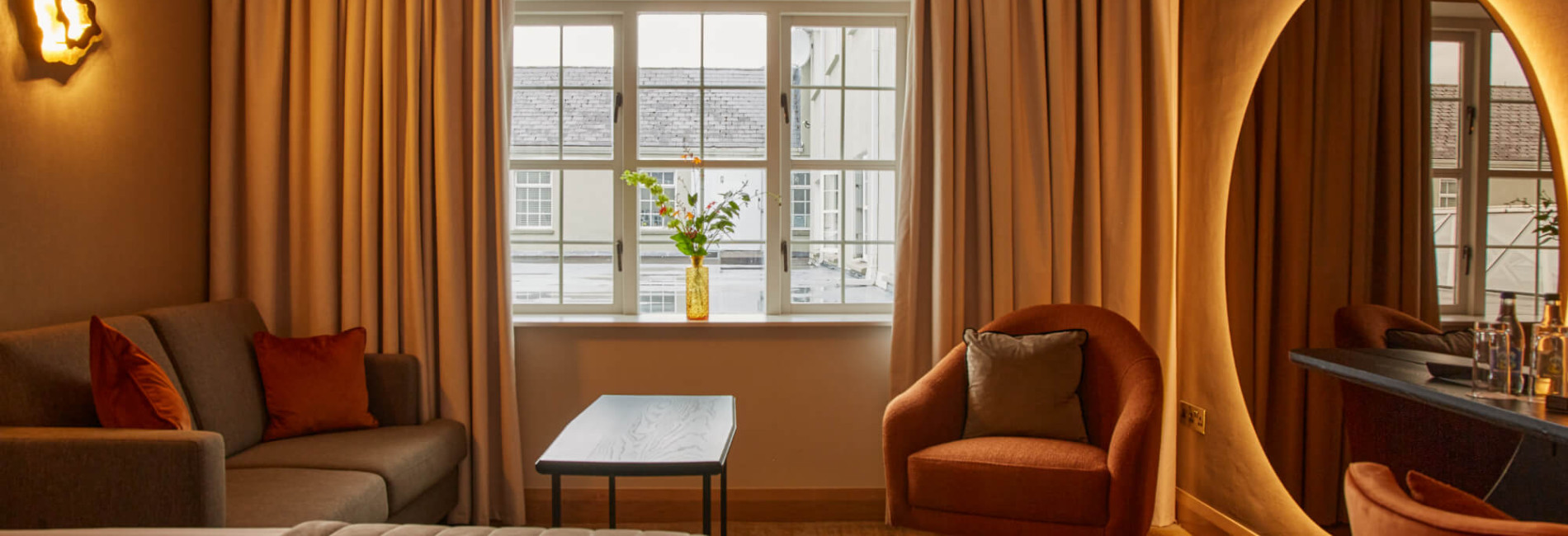 Deluxe king room at county arms birr cms-county-arms-hotel